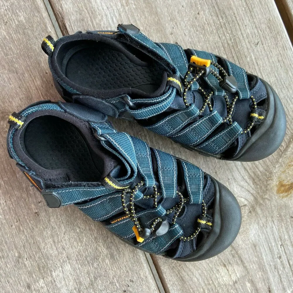Keen Kids Newport H2‎ Sandals Size 3 Navy Blue Water Hiking Outdoor